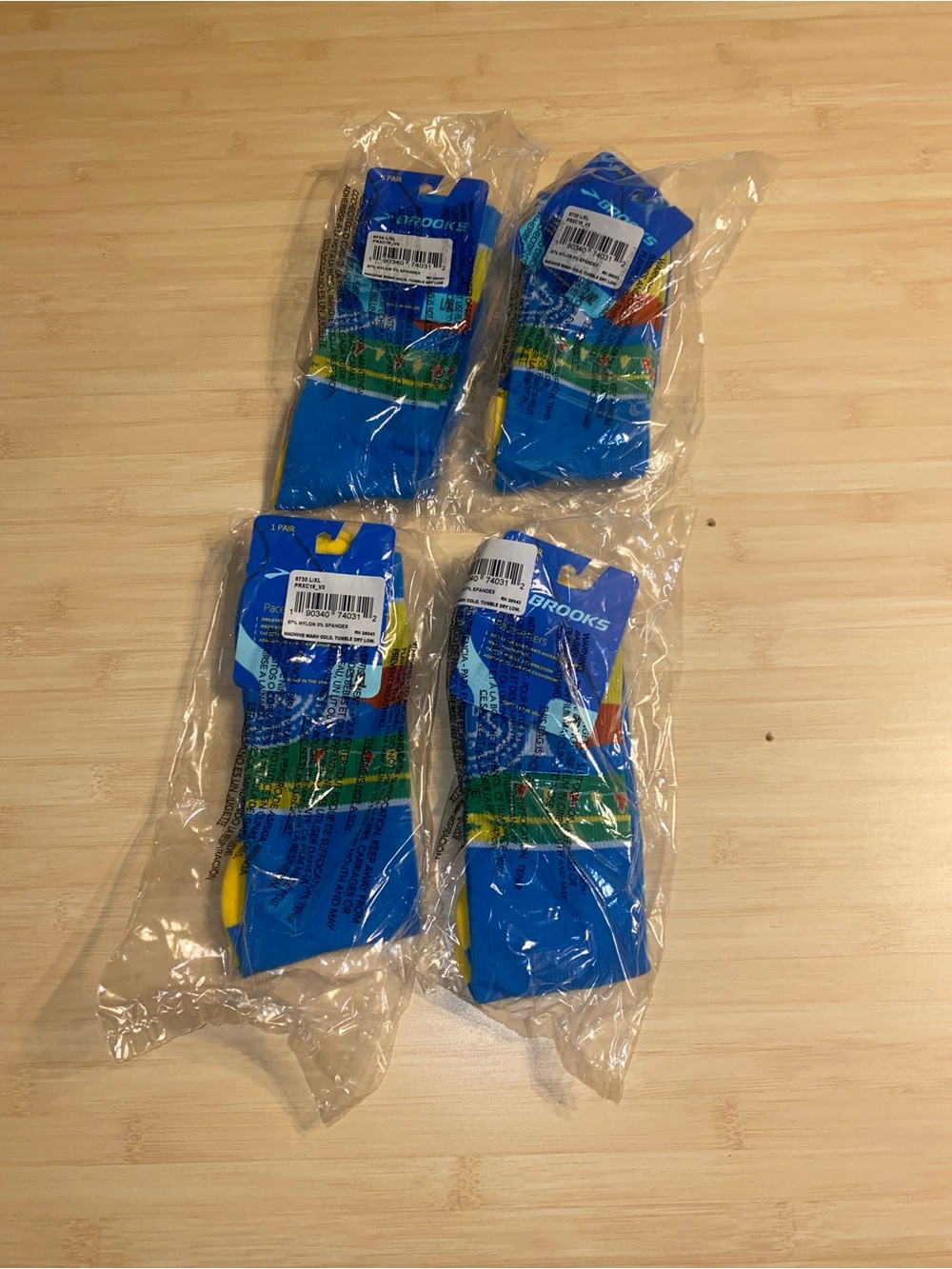 NEW 4 Pairs Brooks Pacesetter Collection Running Crew Socks L/XL Made In USA
